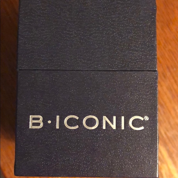 B- Iconic Metal Watch Bracelet - Picture 7 of 12
